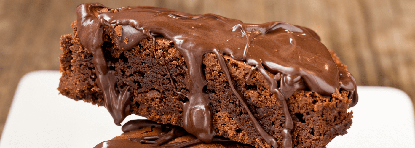 Brownies garnish with chocolate ganache