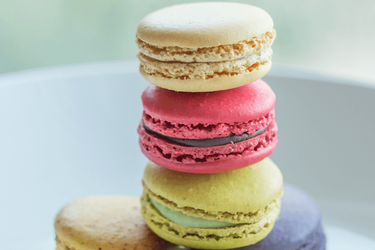 Colorful macarons