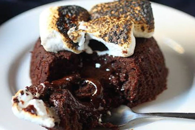 S'mores choco lava cake