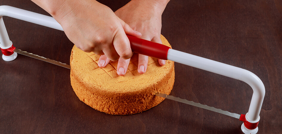 cake leveller