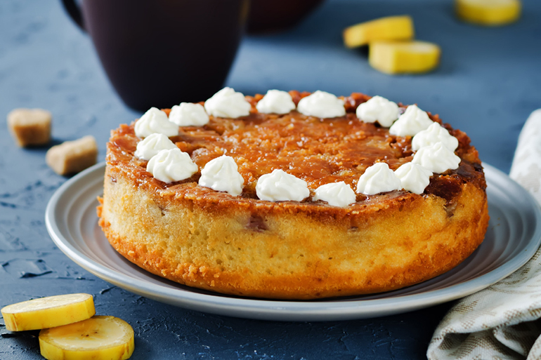 coconut cake with banana curd